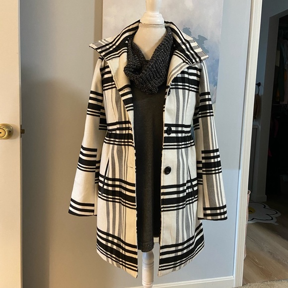 Apt.9 brand sweater- size XL- NWT- with scarf - Picture 9 of 10